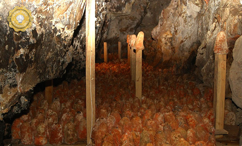 İşte Bu Mağara Köylülerin Buzdolabı