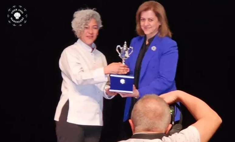 Öğr. Gör. Dr. Selma Atabey'e Gastronomi Yıldızı Ödülü