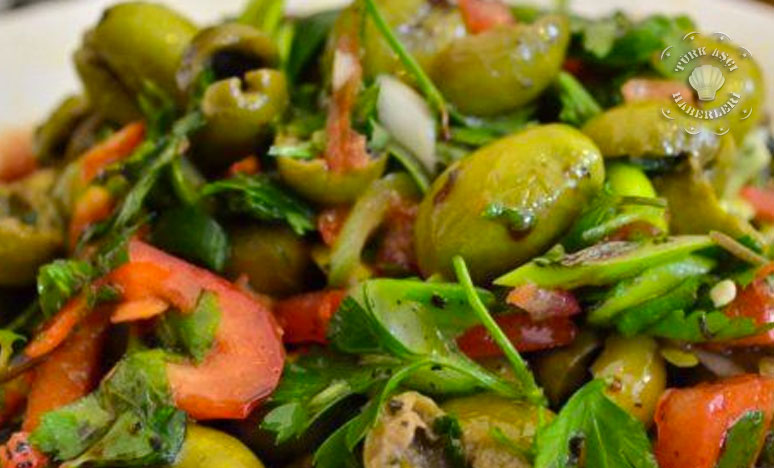 Baharatlı Zeytin Salatası Tarifi