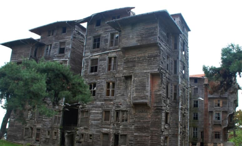 Büyükada’daki Tarihi Rum Yetimhanesi Otel Oluyor! 