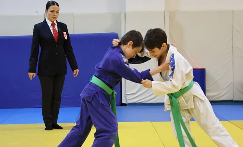 Judo Hakemliği ve Aşçılık Tutkusunu Buluşturan Kadın