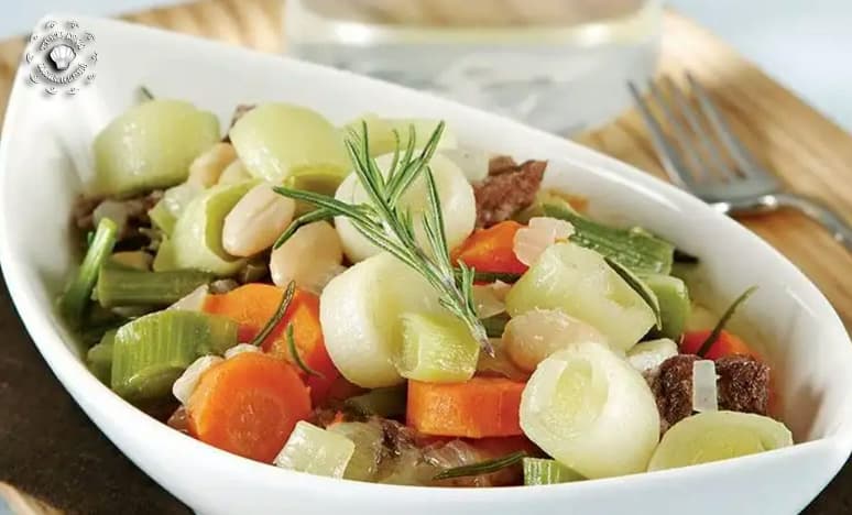 Kabızlığa İyi Gelen Gıdalar ve Pırasa Salatası Tarifi