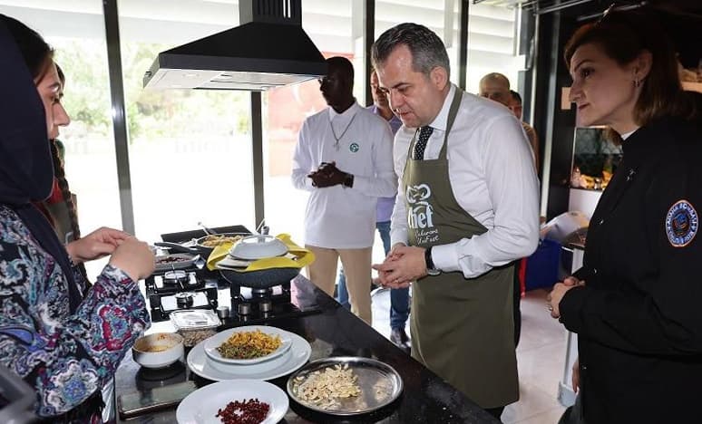 Öğrenciler Gastronomide Kültürleri Buluşturdu