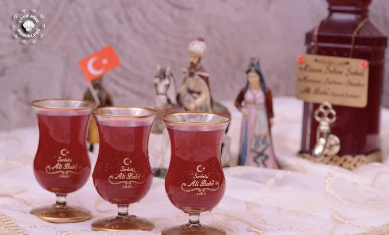 600 Yıllık Osmanli Şerbetlerini ve Şerbet Kültürünü Yaşatıyor 