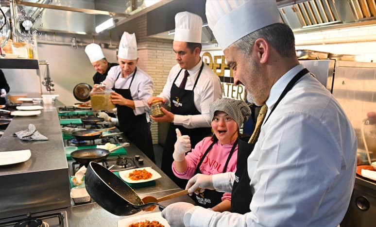 Bursa Belediyesi En Özel Şeflerini Mutfakta Buluşturdu