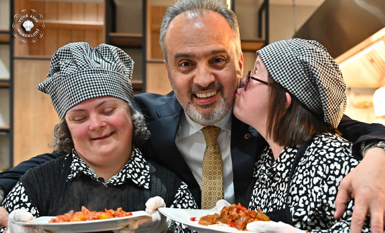 Bursa Belediyesi En Özel Şeflerini Mutfakta Buluşturdu
